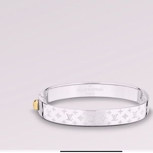LOUIS VUITTON BRACELET